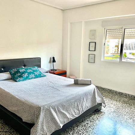 Private Room In Shared Apartment Valencia Workstay Valência Exterior foto