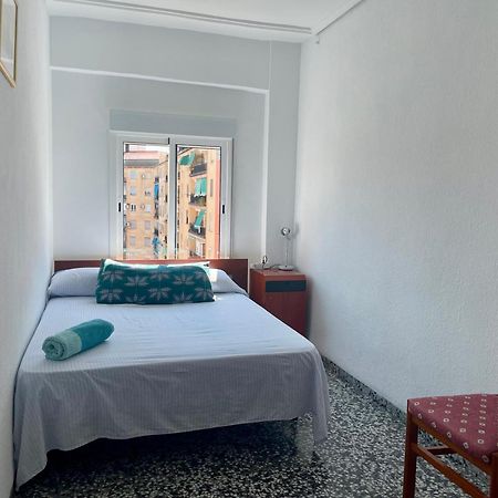 Private Room In Shared Apartment Valencia Workstay Valência Exterior foto