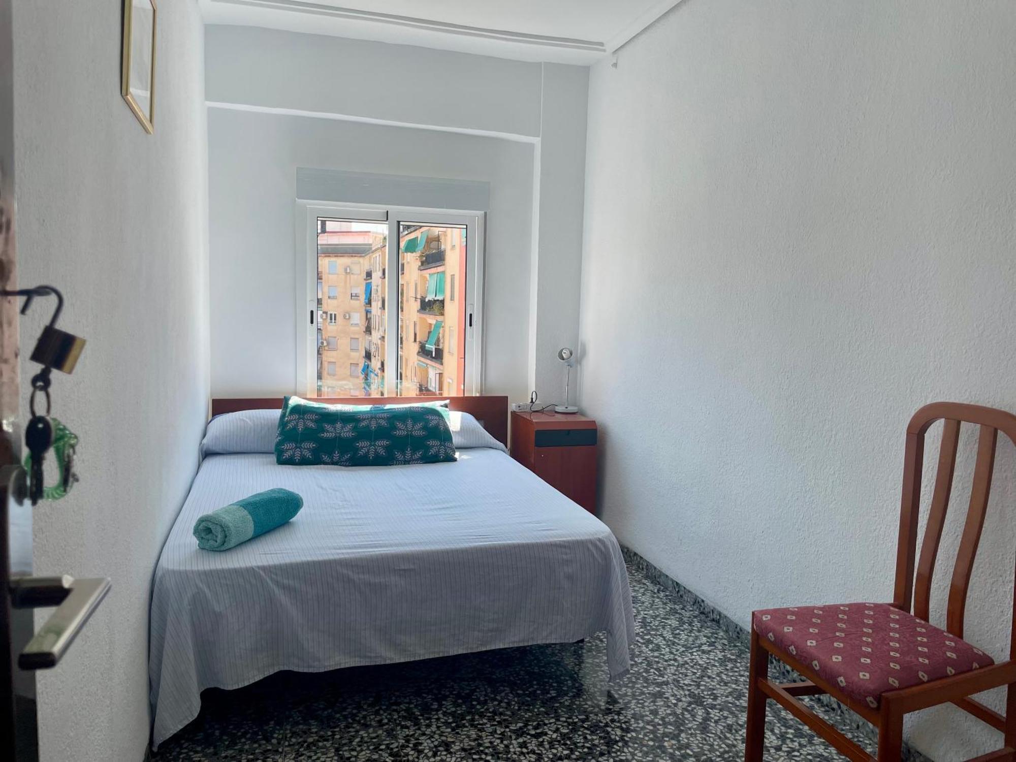 Private Room In Shared Apartment Valencia Workstay Valência Exterior foto